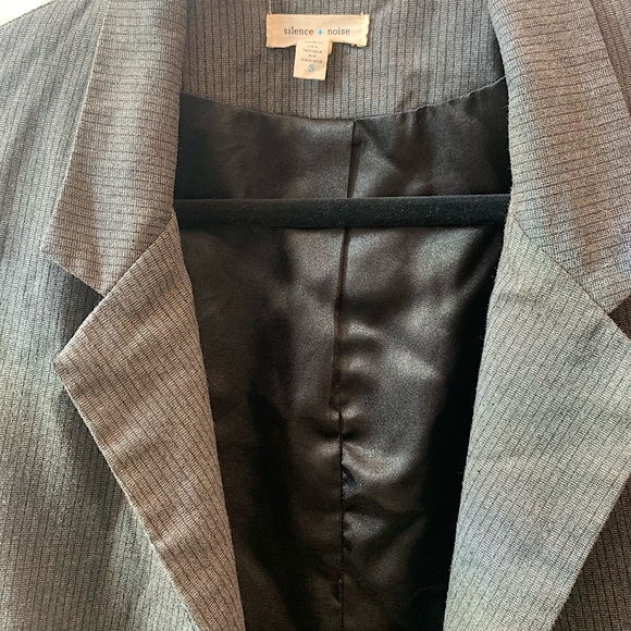 UO Silence & Noise Black Striped Boyfriend Blazer - Picture 6 of 6